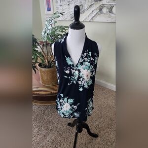 NWOT Ann Taylor Women's Dark Blue Floral Sleeveless V-neck Tank